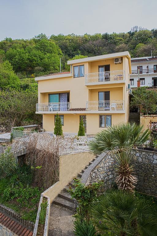 Albergue Pirate Backpackers Ulcinj Habitación foto
