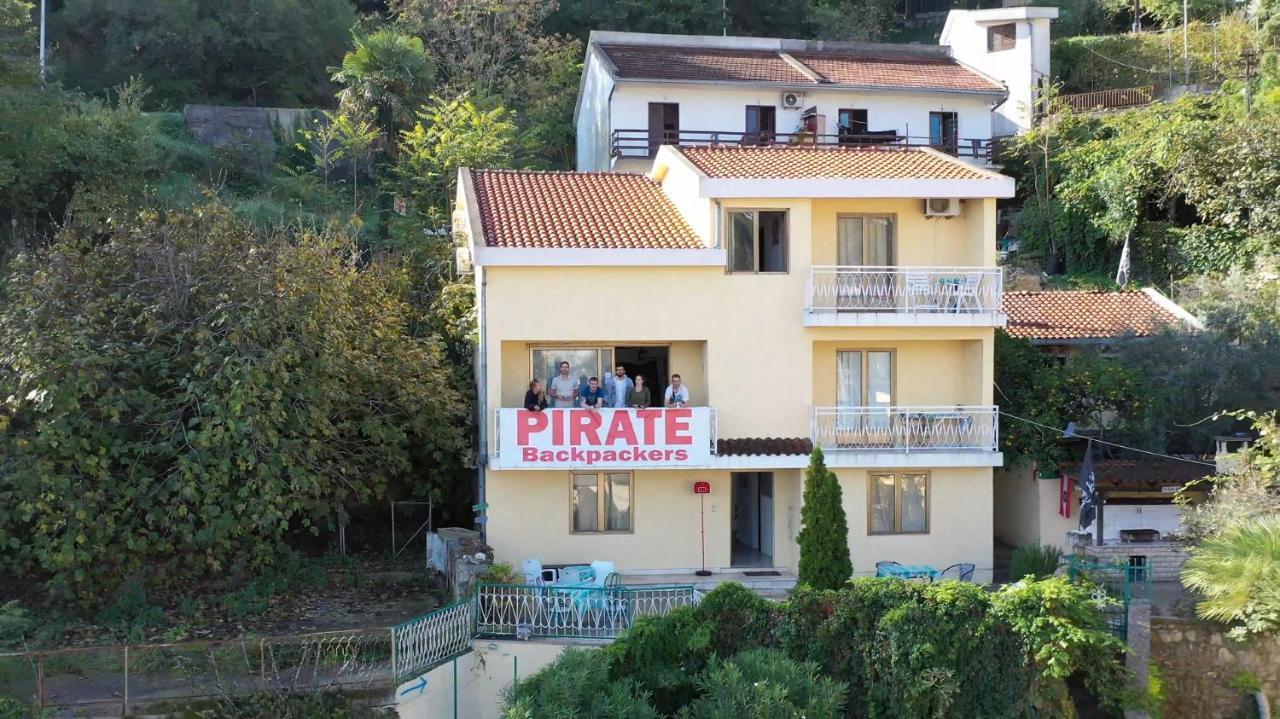 Albergue Pirate Backpackers Ulcinj Exterior foto